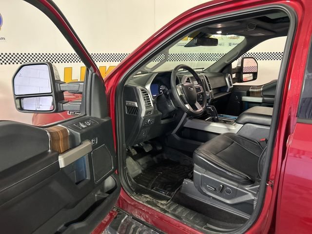 Used 2016 Ford F150 Lariat w/ Equipment Group 502A Luxury AWD/4WD image 10
