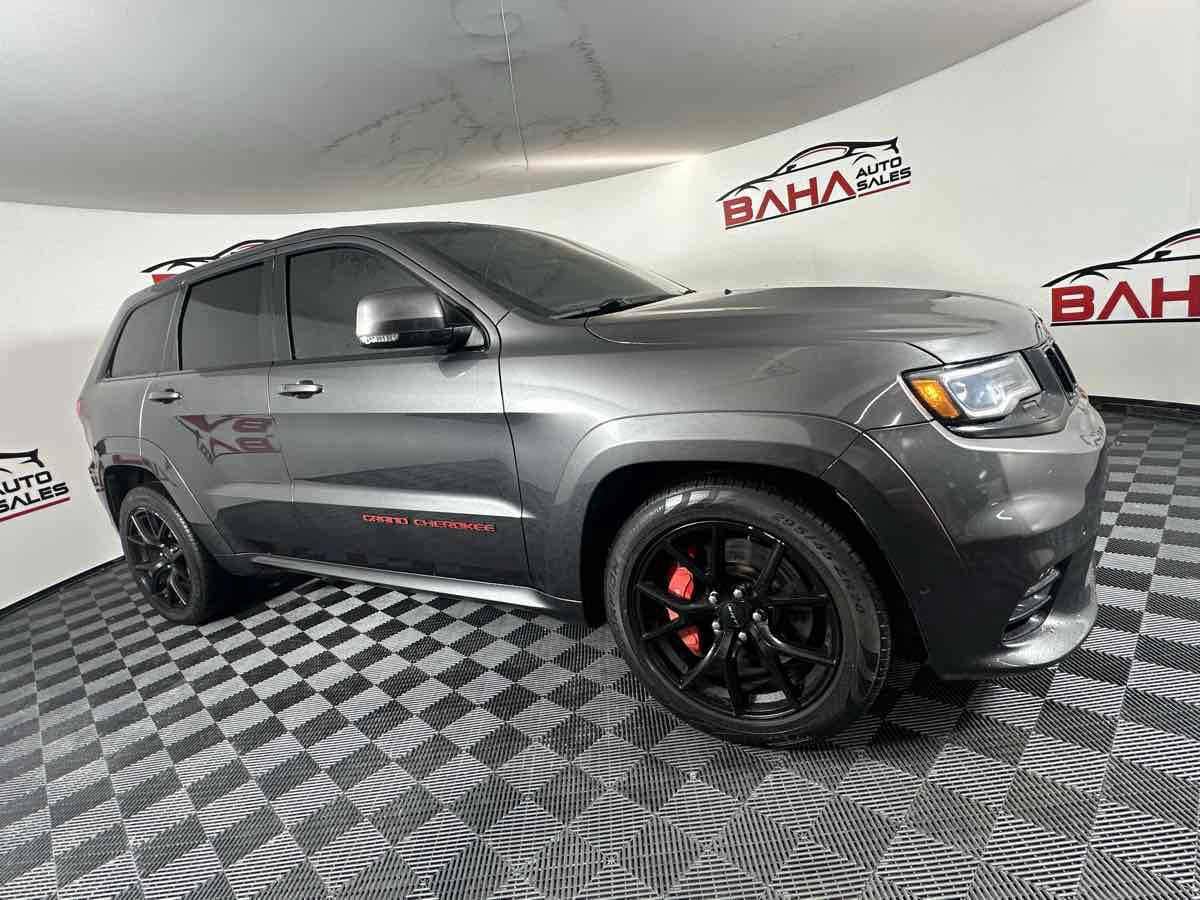 Used 2018 Jeep Grand Cherokee SRT AWD/4WD image 12