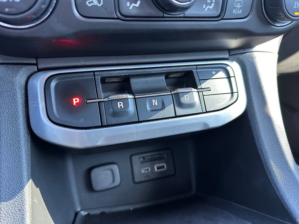 Used 2022 GMC Acadia SLT w/ Technology Package image 32