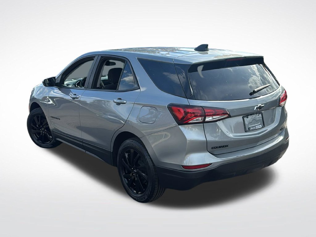 Used 2023 Chevrolet Equinox LS w/ LS Convenience Package AWD/4WD image 5