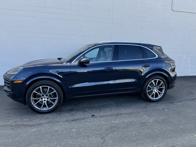 Used 2024 Porsche Cayenne image 3