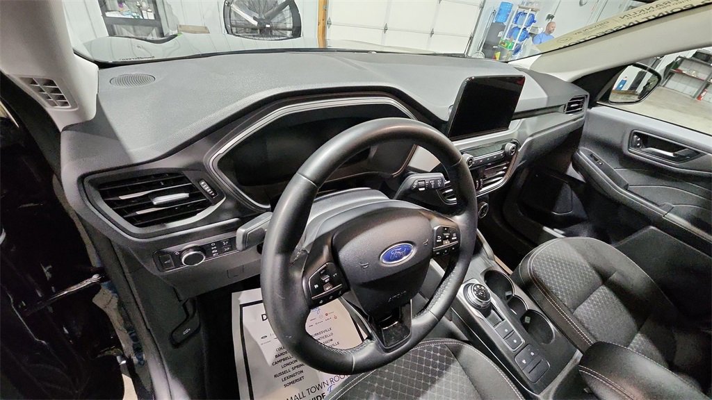 Used 2024 Ford Escape Active image 10