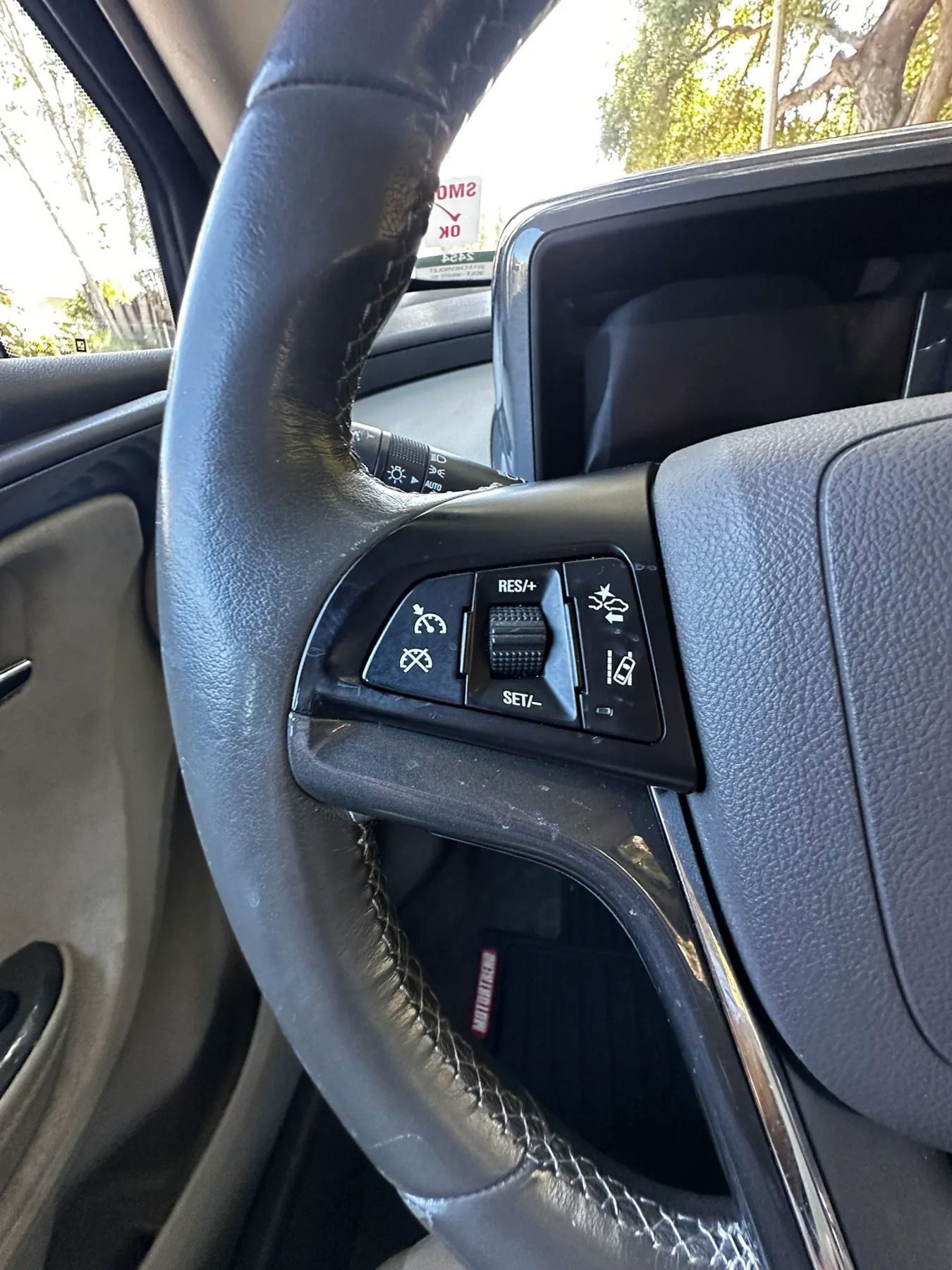 Used 2013 Chevrolet Volt Premium w/ Premium Trim Package FWD image 32