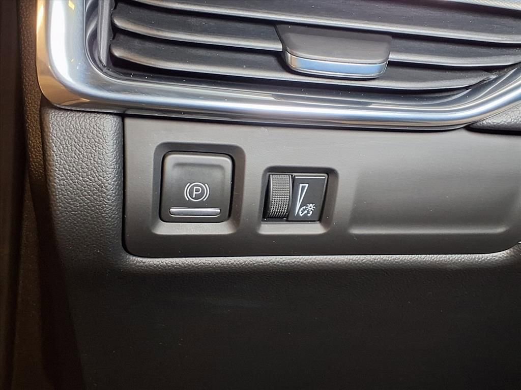 Certified 2023 Cadillac XT4 Premium Luxury w/ Driver Assist Package image 12