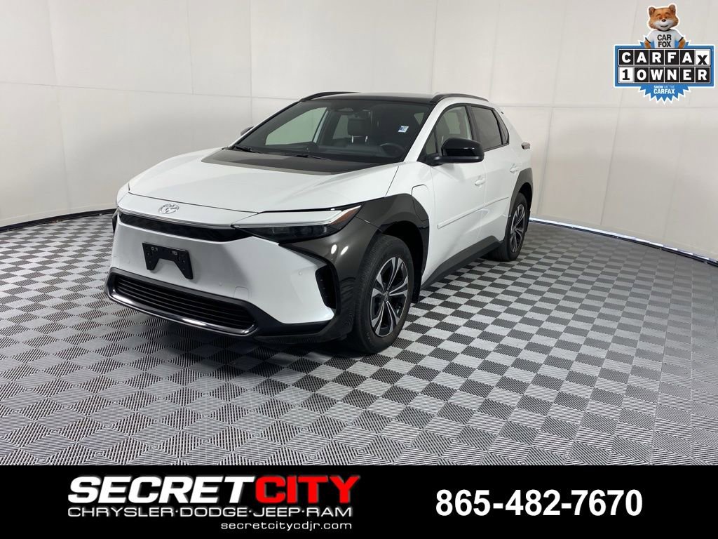 Used 2023 Toyota bZ4X XLE w/ Weather Package AWD/4WD image 3