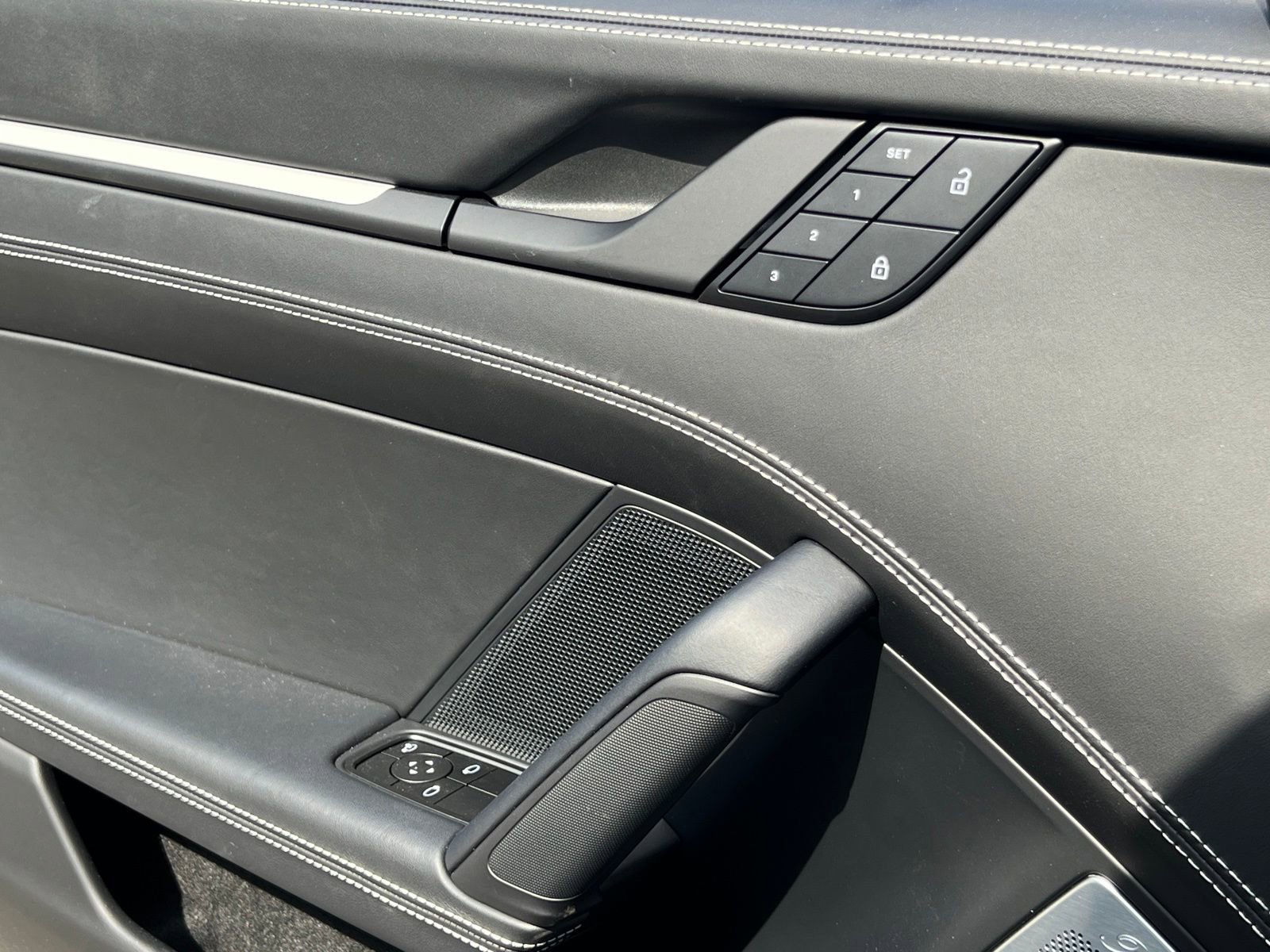 Certified 2024 Porsche 911 Targa 4 GTS image 28