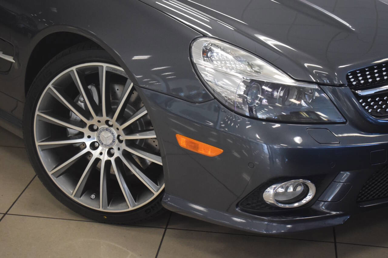 Used 2012 Mercedes-Benz SL 550 image 4