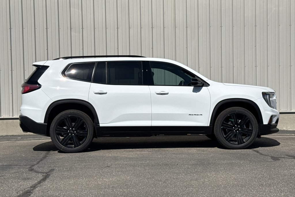 New 2027 GMC Acadia Elevation w/ Black Edition AWD/4WD image 3