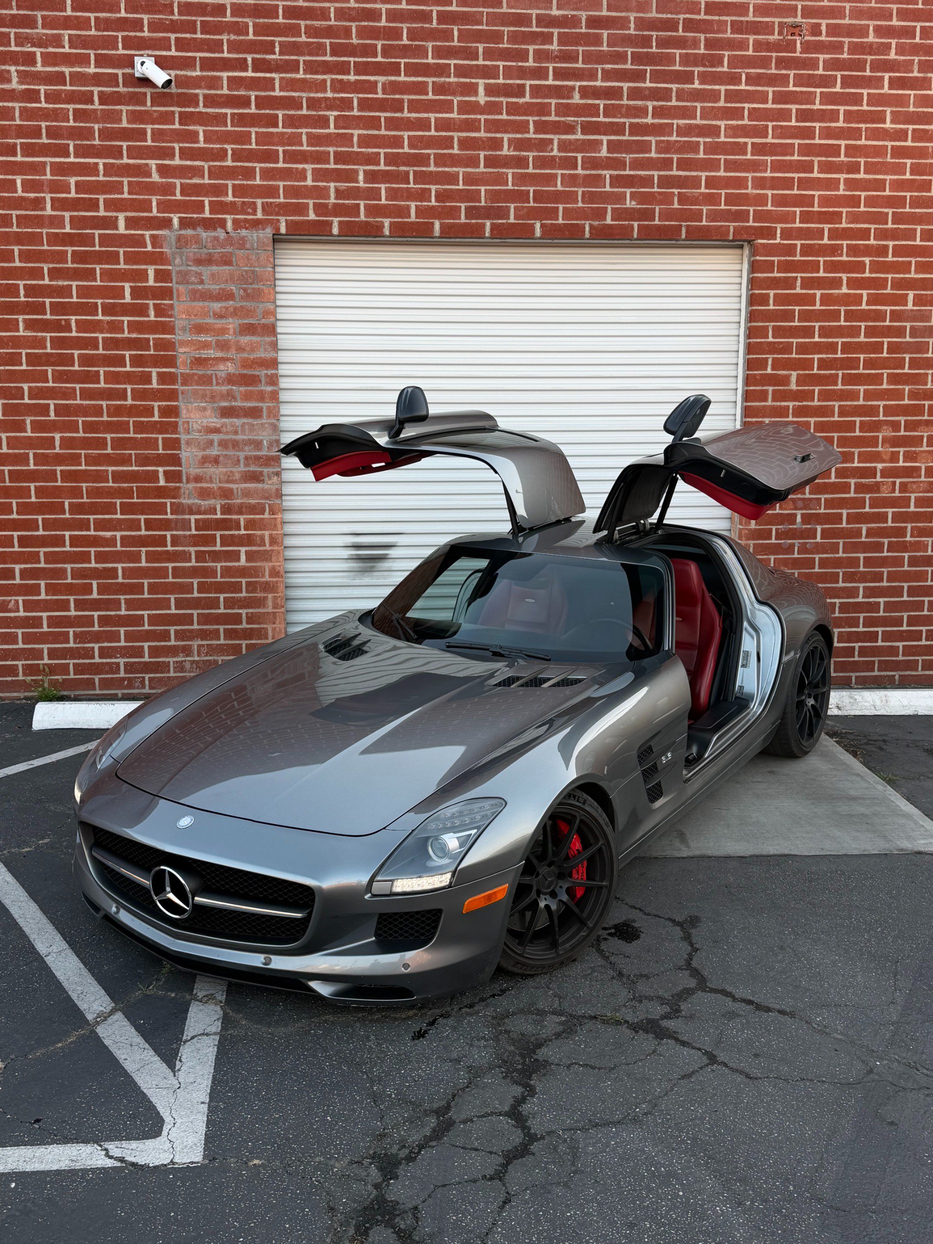 Used 2012 Mercedes-Benz SLS AMG Coupe image 13