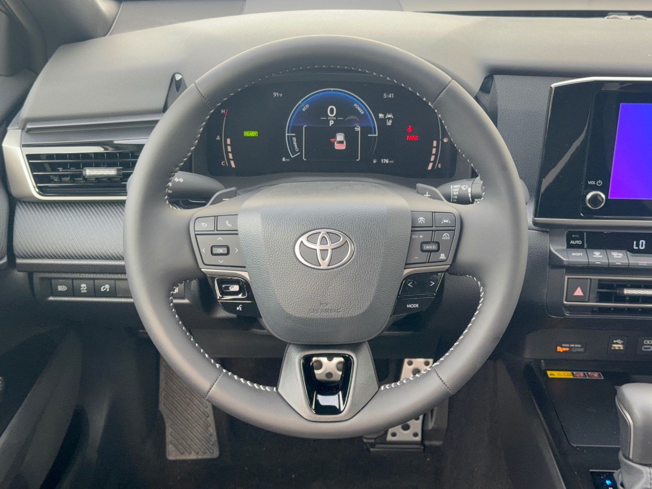Used 2026 Toyota Camry SE FWD image 10