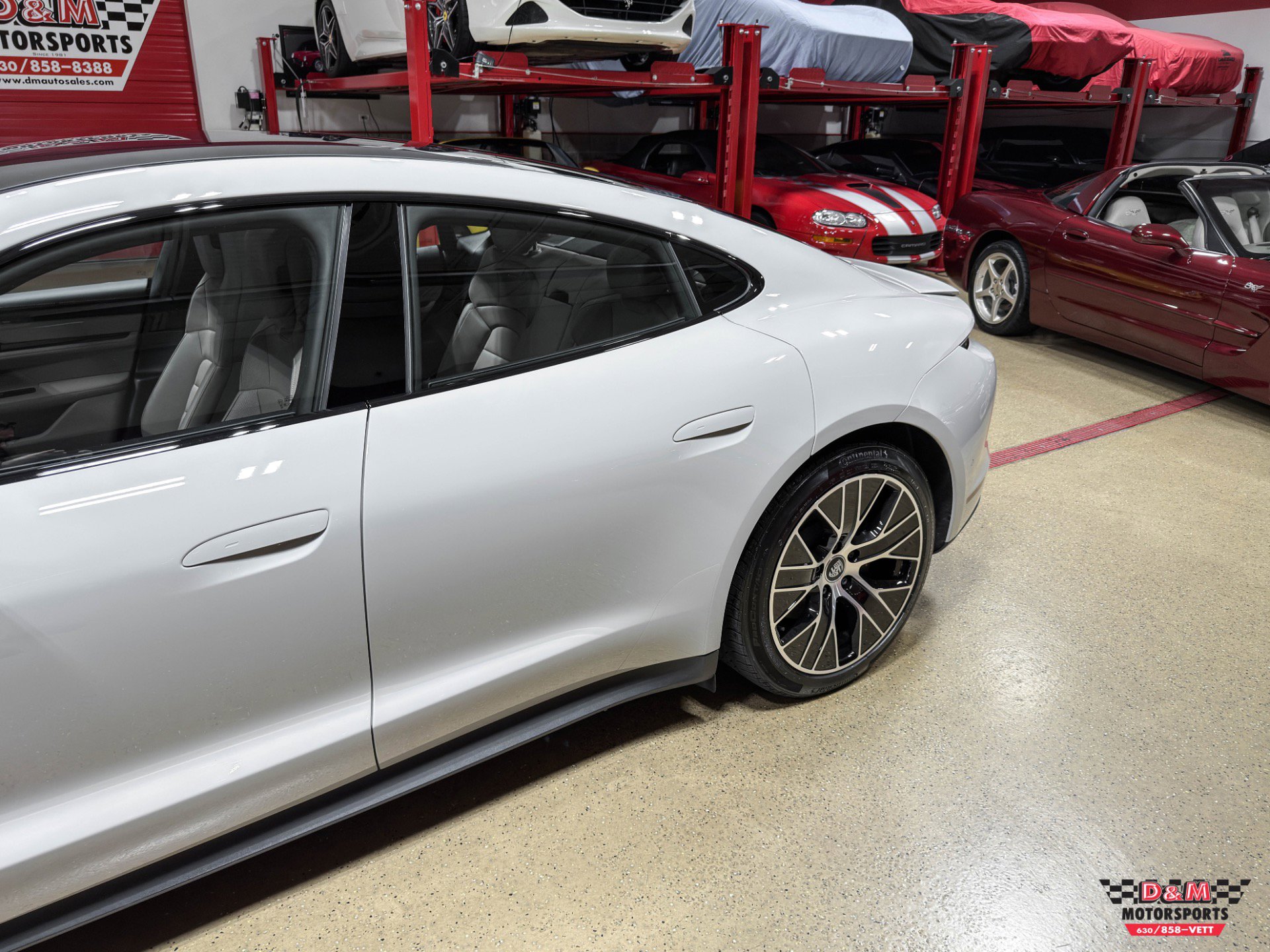 Used 2021 Porsche Taycan image 39