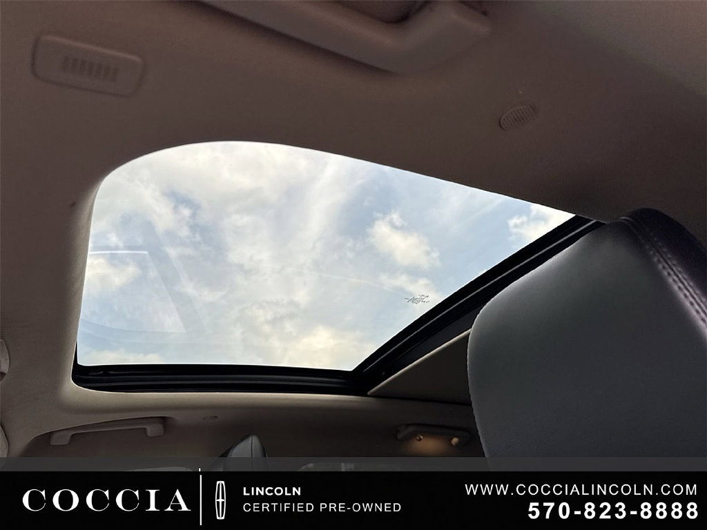 Used 2023 Lincoln Nautilus Reserve AWD/4WD image 33