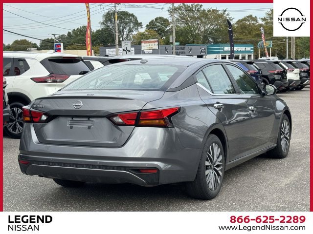 Used 2025 Nissan Altima 2.5 SV FWD image 6