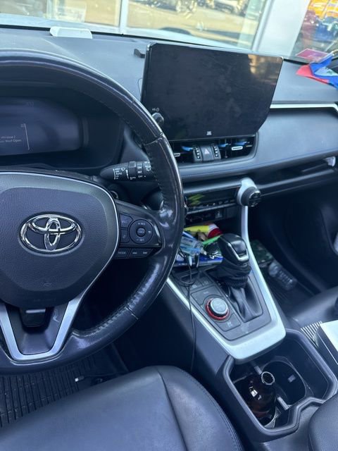 Used 2023 Toyota RAV4 XSE AWD/4WD image 9