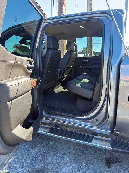 Used 2022 GMC Sierra 1500 Denali w/ Driver Alert Package II AWD/4WD image 11