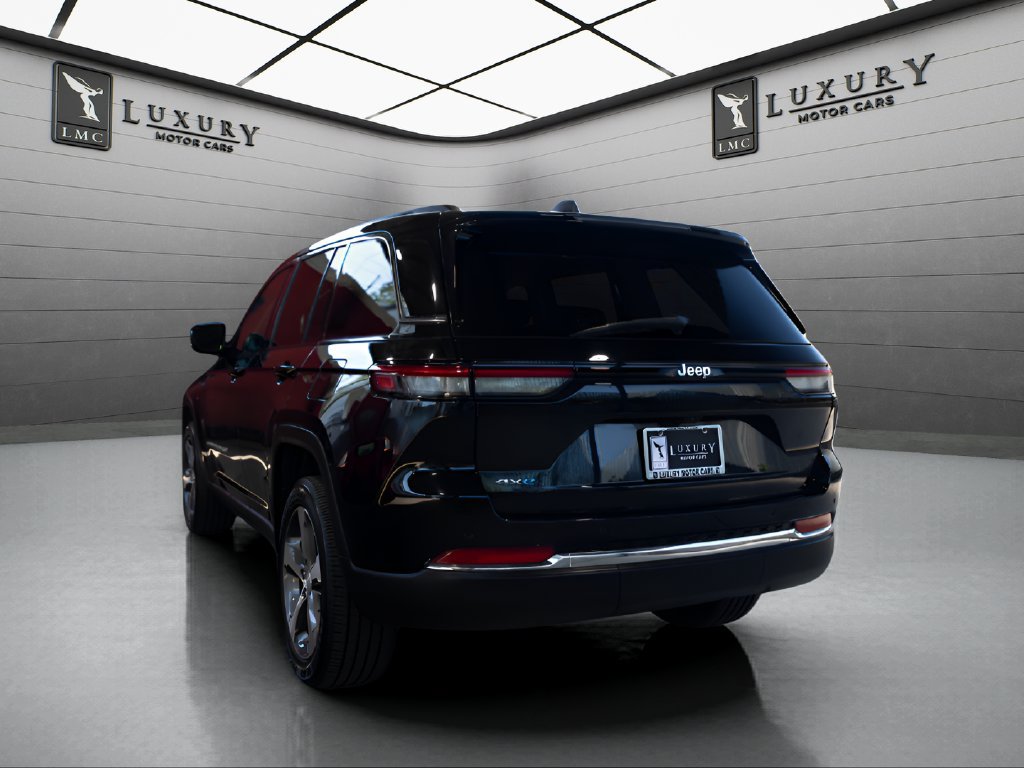 Used 2023 Jeep Grand Cherokee 4WD 4xe image 6
