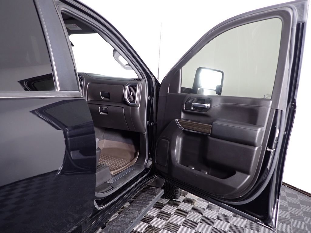 Used 2023 Chevrolet Silverado 2500 LT image 30