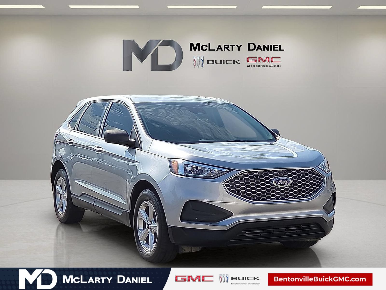 Used 2024 Ford Edge SE