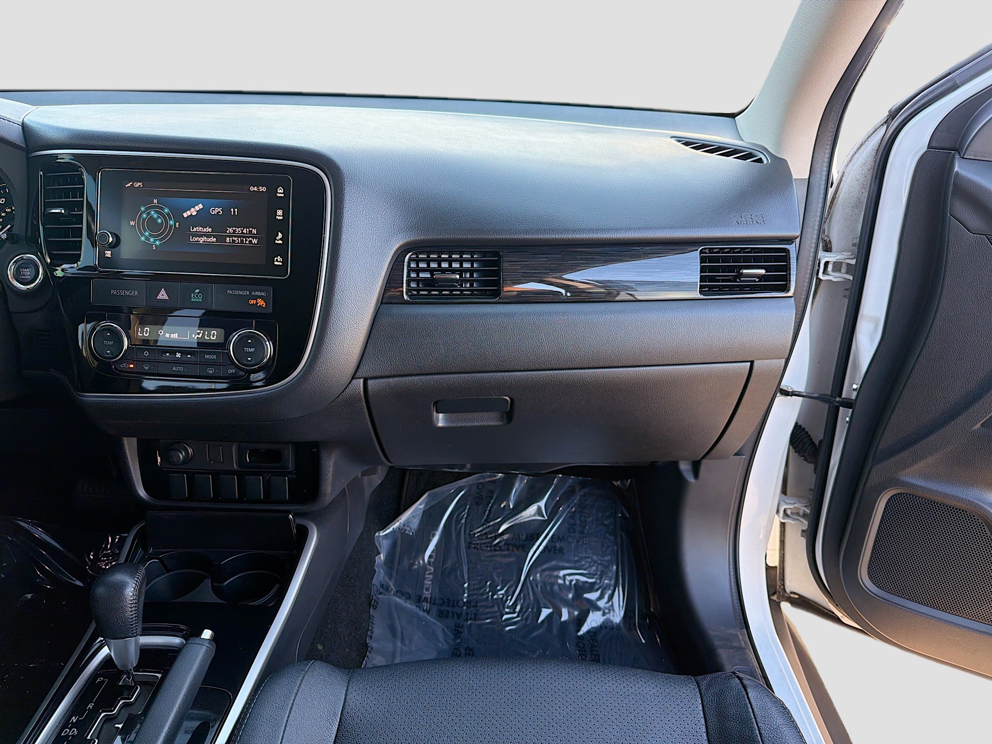 Used 2017 Mitsubishi Outlander SEL image 18