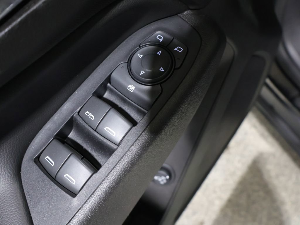 Used 2019 Chevrolet Equinox LT w/ Driver Convenience Package image 14