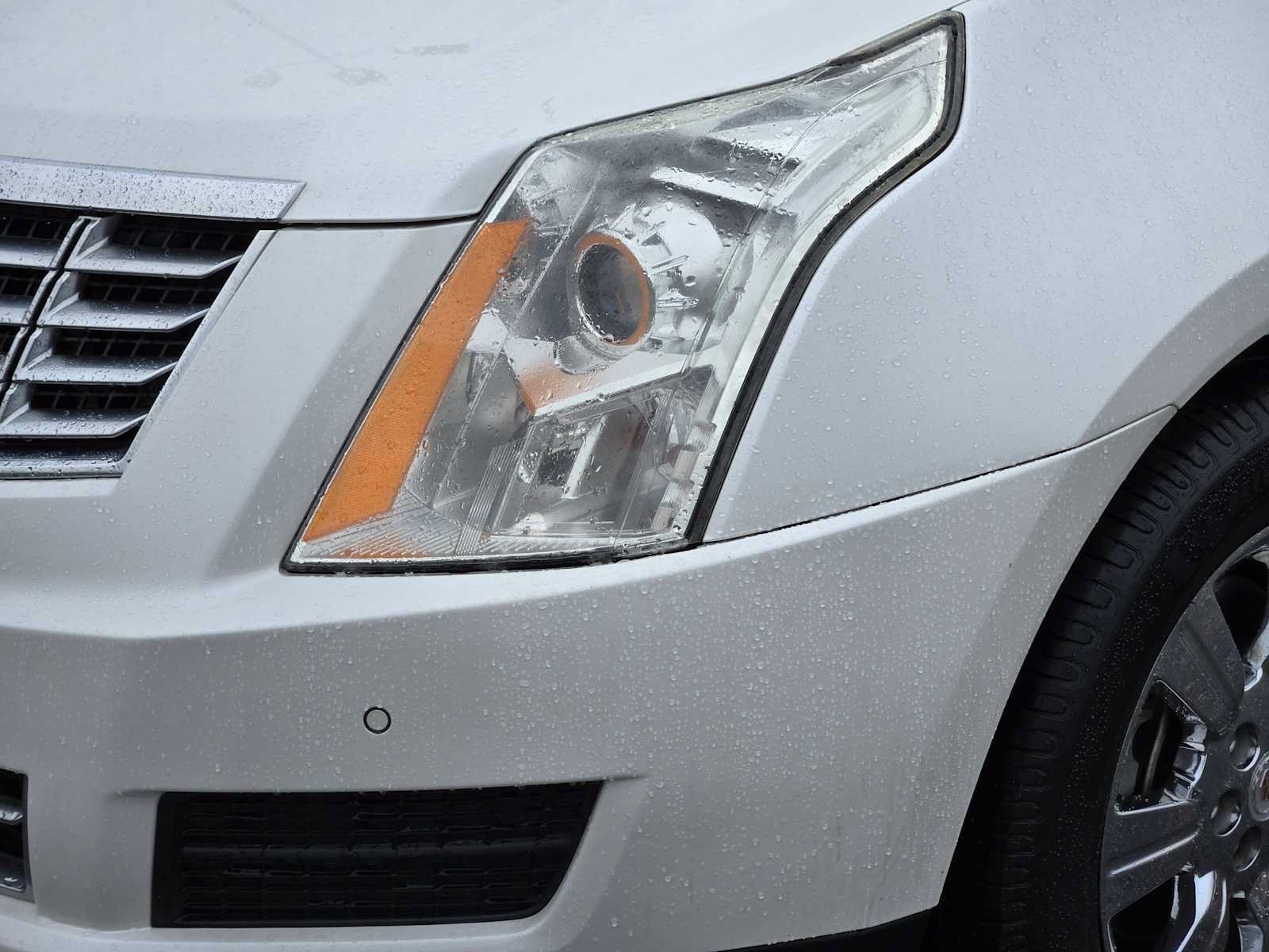 Used 2016 Cadillac SRX Luxury w/ Driver Awareness Package AWD/4WD image 9