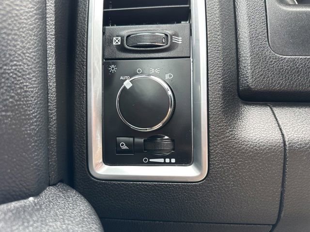 Used 2021 RAM 1500 Classic Warlock w/ Luxury Group RWD image 25