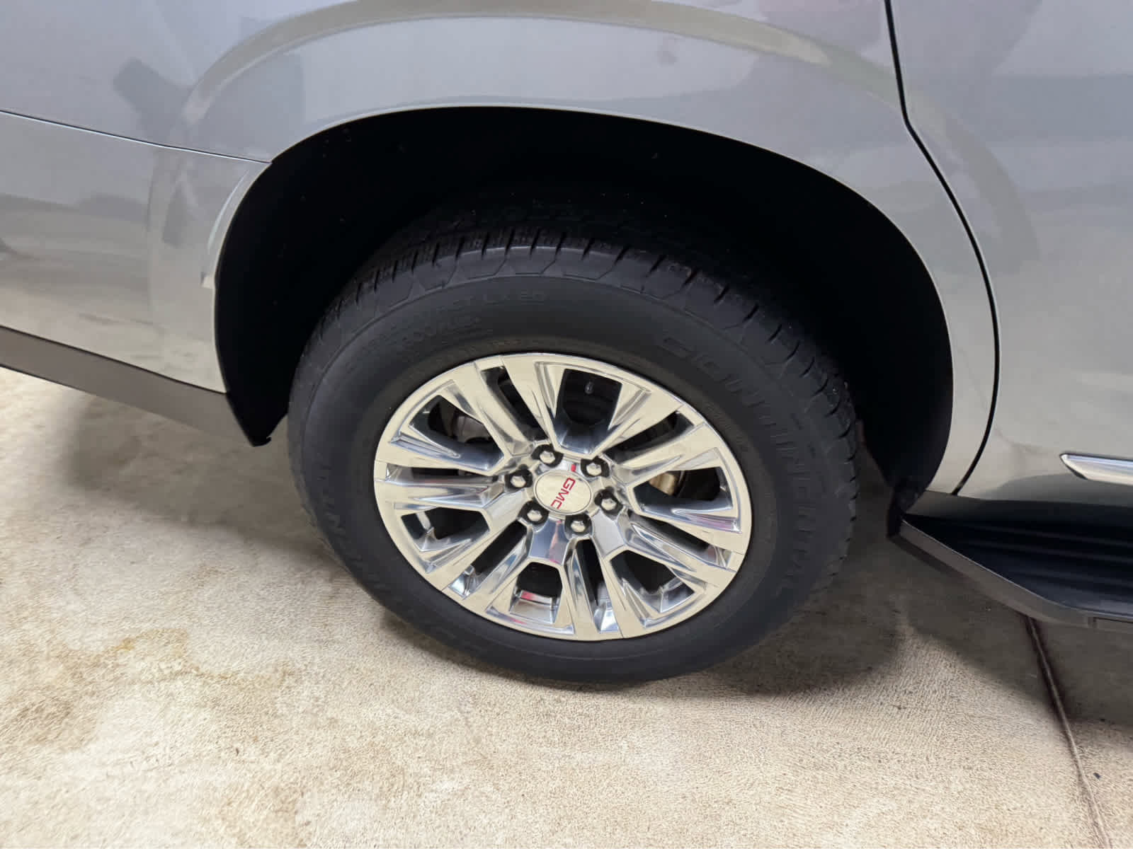 Certified 2025 GMC Yukon Denali image 32