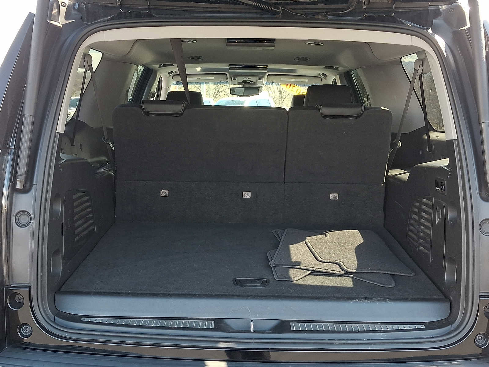 Used 2020 GMC Yukon XL Denali w/ Denali Premium Package image 31