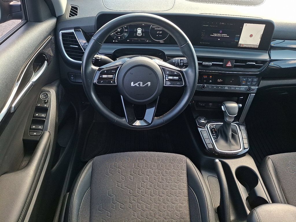 Certified 2024 Kia Seltos S AWD/4WD image 12