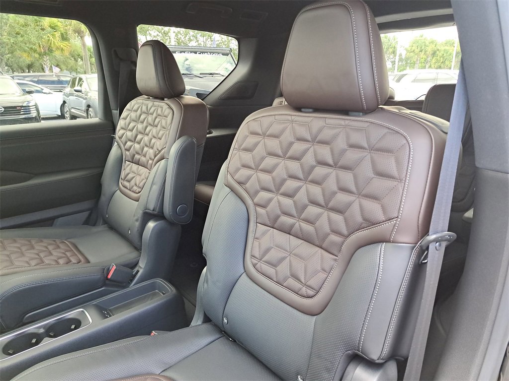 New 2026 Nissan Armada Platinum Reserve image 13