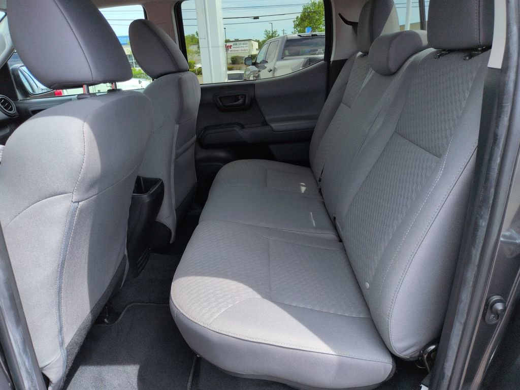 Used 2022 Toyota Tacoma SR AWD/4WD image 25