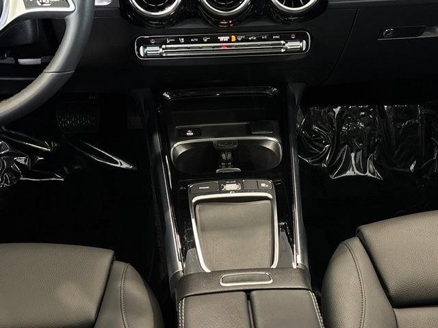 Certified 2026 Mercedes-Benz GLB 250 4MATIC image 22