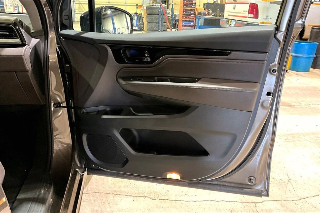 Used 2020 Honda Odyssey Elite image 20
