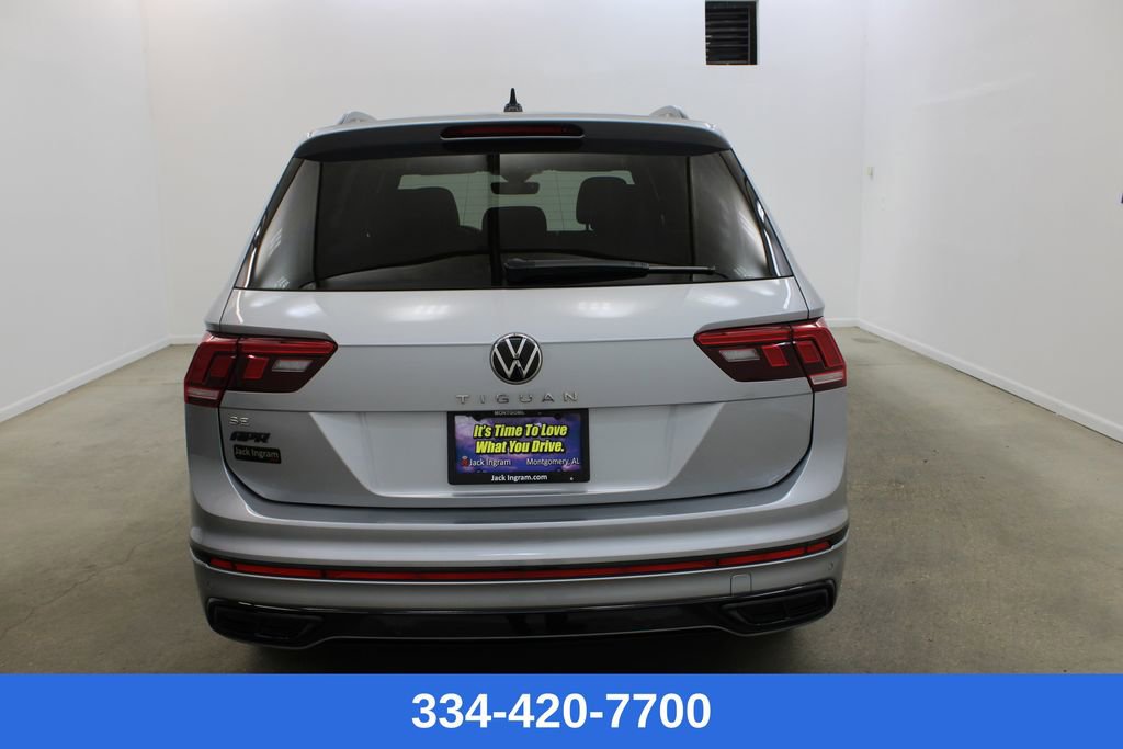Used 2022 Volkswagen Tiguan SE R-Line image 3