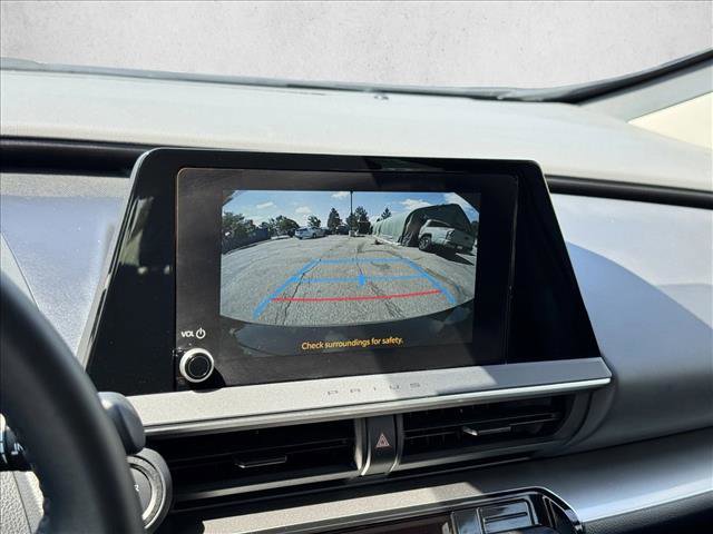 Used 2024 Toyota Prius LE FWD image 8