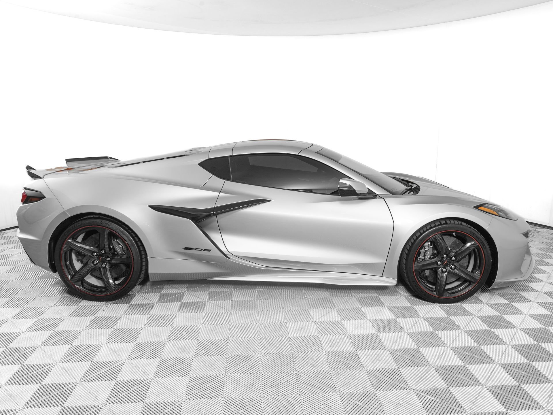 Used 2026 Chevrolet Corvette Z06 RWD image 3