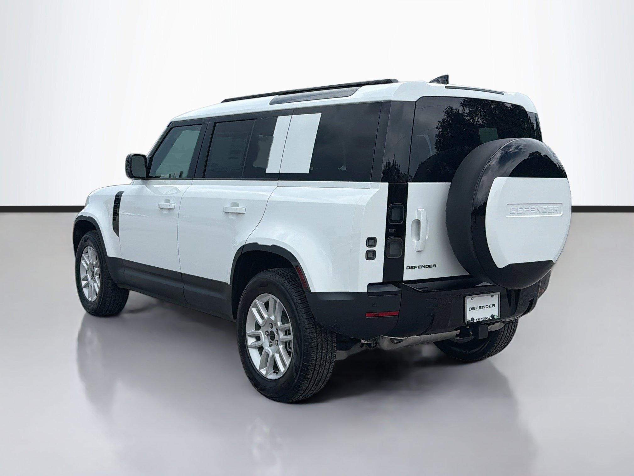 New 2026 Land Rover Defender 110 S AWD/4WD image 3