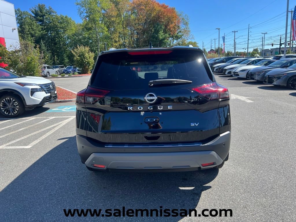 Used 2023 Nissan Rogue SV w/ SV Premium B Package FWD image 6