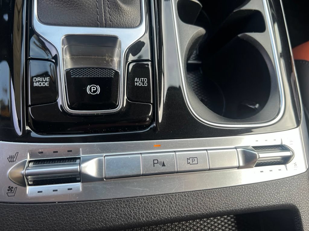 Certified 2023 Kia Carnival SX FWD image 51