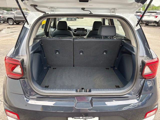 Used 2021 Hyundai Venue FWD image 34