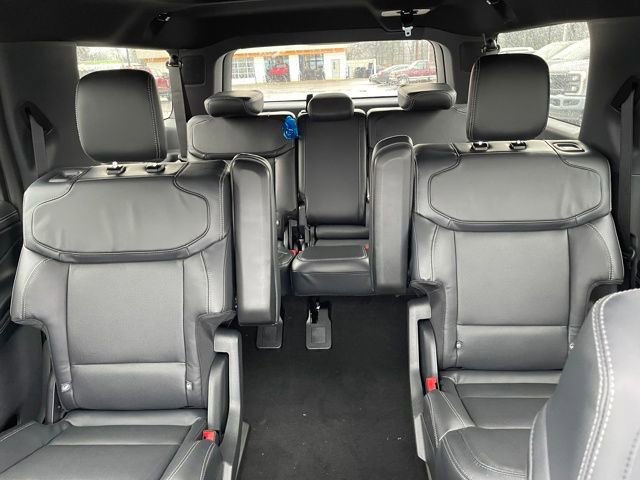 New 2026 Ford Expedition Max Platinum image 28