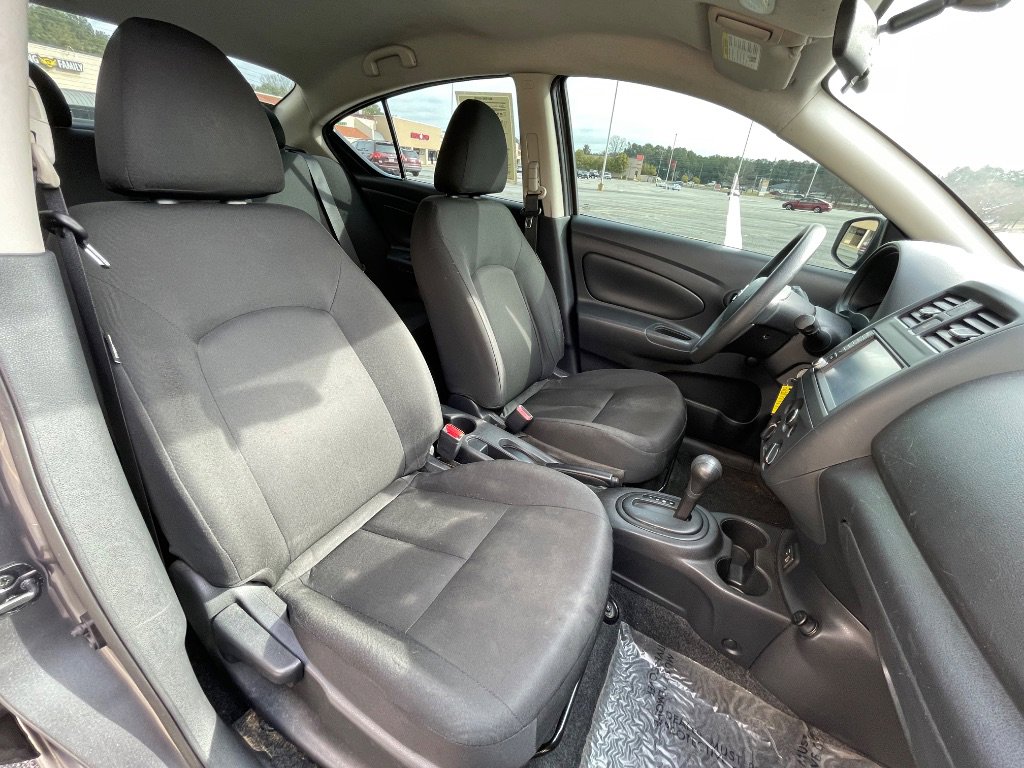 Used 2019 Nissan Versa S Plus image 21