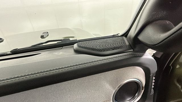 Used 2024 Jeep Wrangler Unlimited Sahara w/ Technology Group AWD/4WD image 30