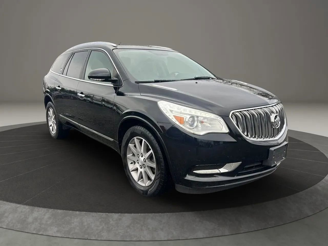 Used 2017 Buick Enclave Leather image 3