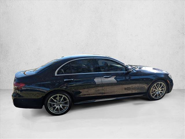Used 2022 Mercedes-Benz E 350 Sedan image 4