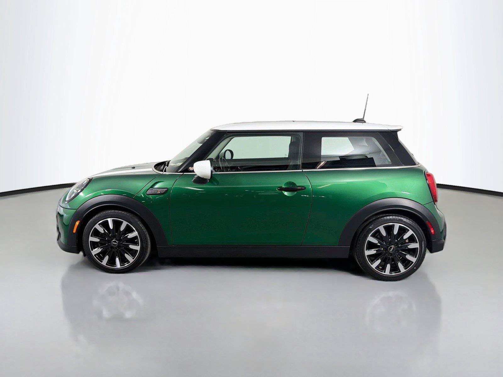 Used 2024 MINI Cooper S FWD image 8