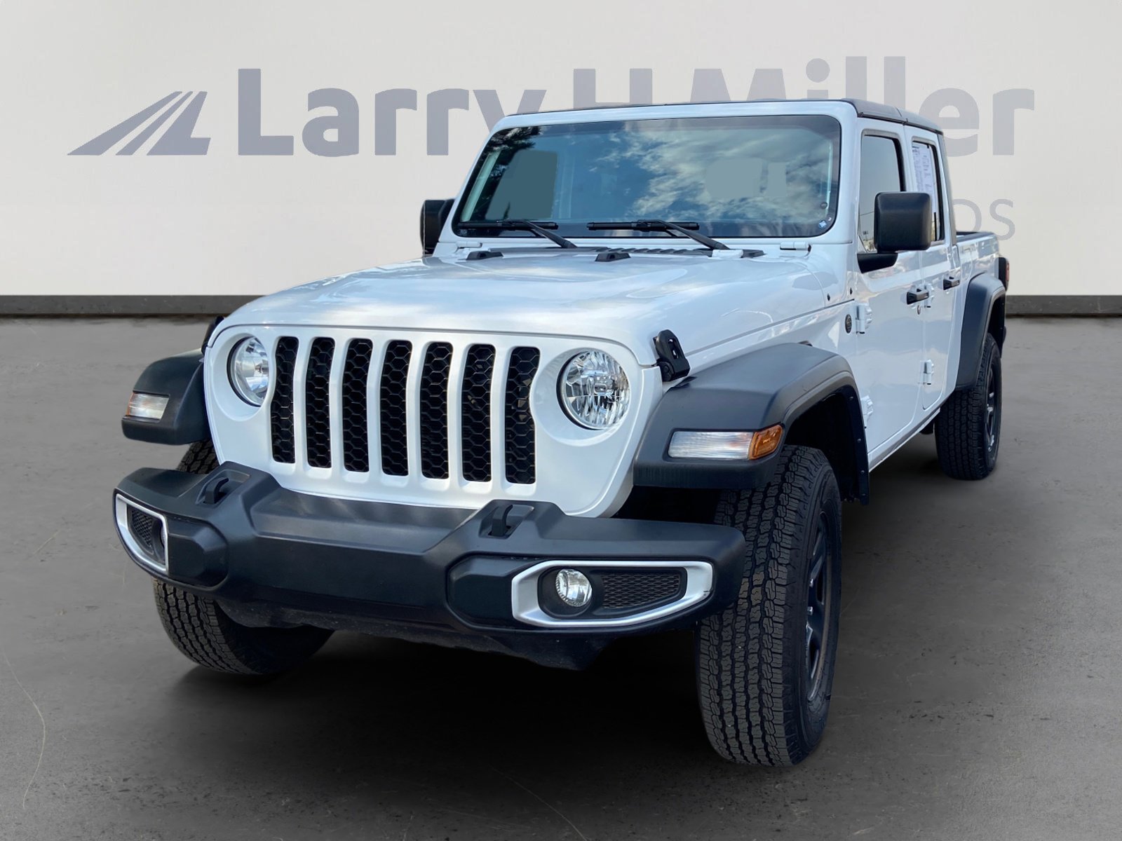 Used 2023 Jeep Gladiator Sport image 1