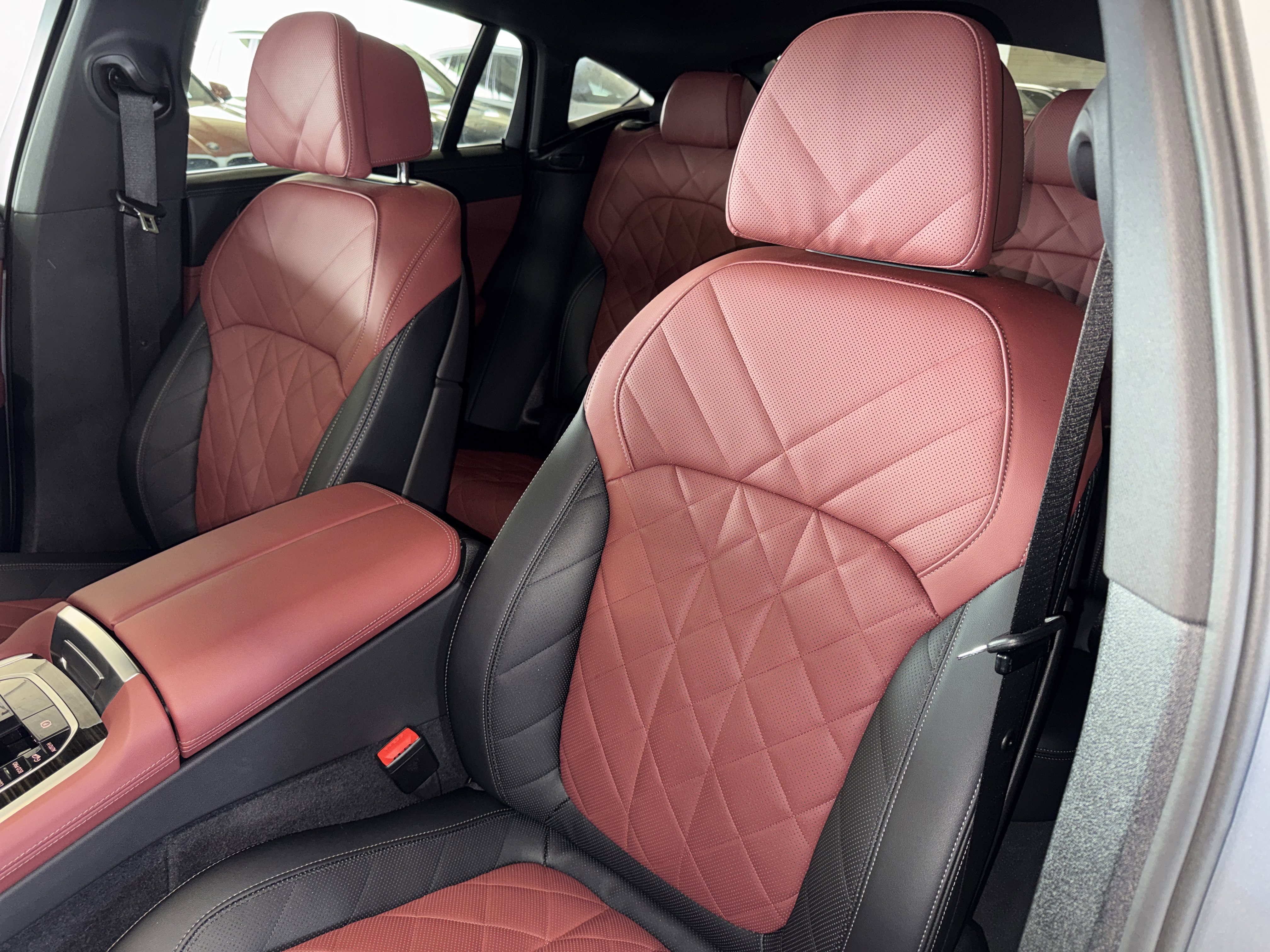 Certified 2025 BMW X6 xDrive40i image 33