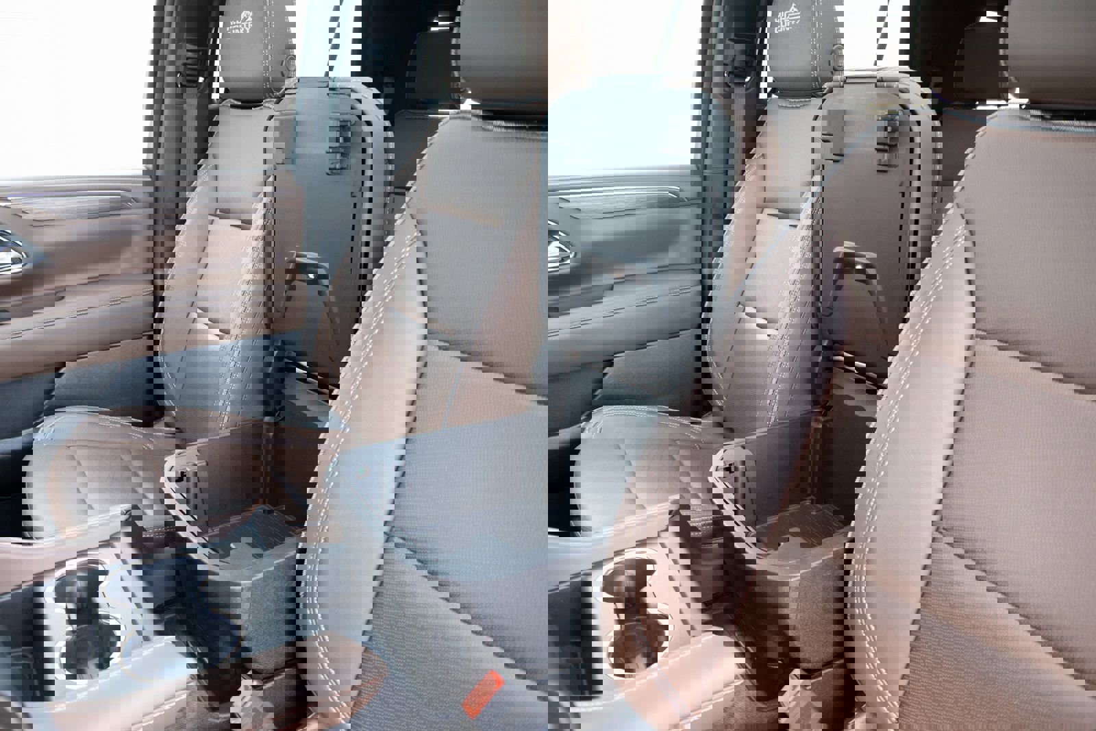 Used 2024 Chevrolet Tahoe High Country image 9