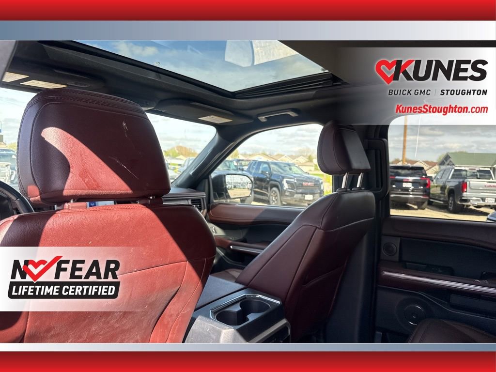 Used 2022 Ford Expedition Limited AWD/4WD image 34